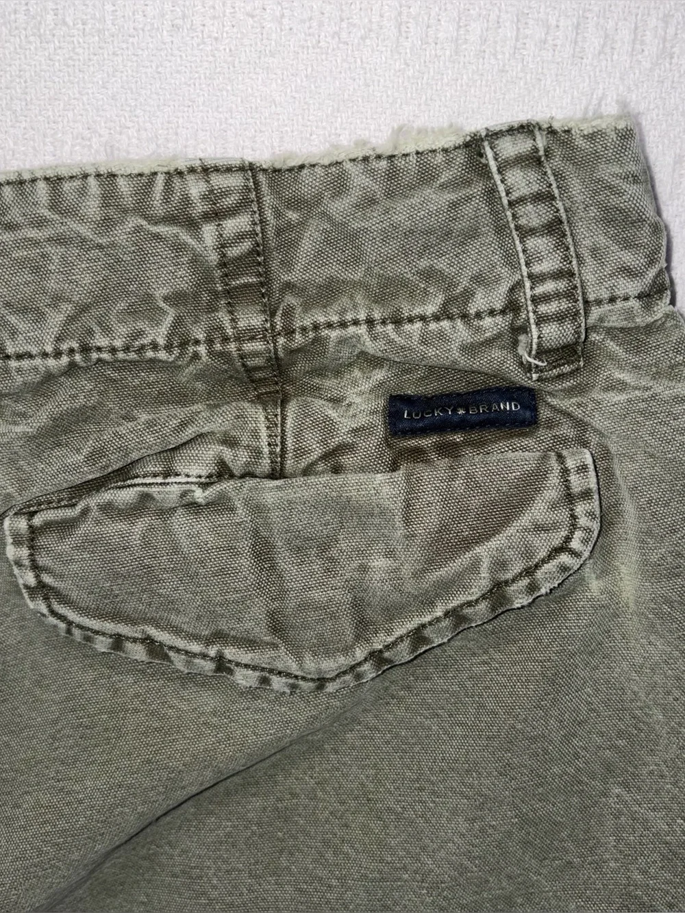 Lucky Brand Mens Y2K Distressed Utility Cargo Shorts Size 30 Green Baggy